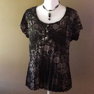 Women’s blouse